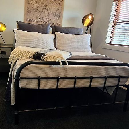 Apartment 3 - Haddin Court - Industrial Glam Blenheim Dış mekan fotoğraf